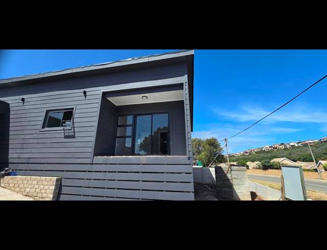 2 BEDROOM HOUSE FOR SALE IN GROOT BRAKRIVIER CENTRAL